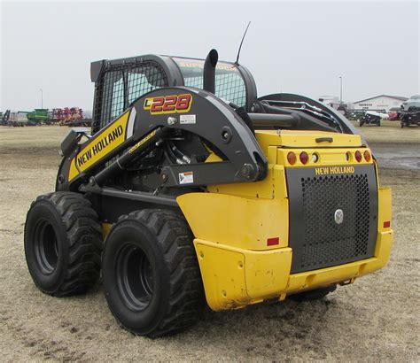 l228 skid steer|nh l225 skid steer specs.